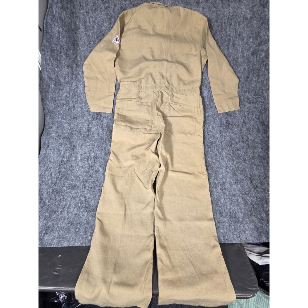 Mens Coveralls 40 RG Khaki Tan Flame Resistant Nomex Arc Rating Bulwark FR - Picture 2 of 11